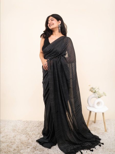 Intricate Black Designer Linen Cotton Saree with Digital Print and Tussle for Daily Wear Printed Cotton Sarees Wholesale
