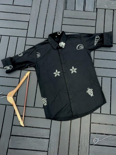 Irresistible Black Men   s Cotton Full Sleeve Shirt with Stylish Design Mens Wear