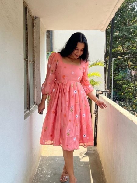 Irresistible Pink Designer Chanderi Kurti for Casual and Daily Wear Western Ladies Top Wholesale