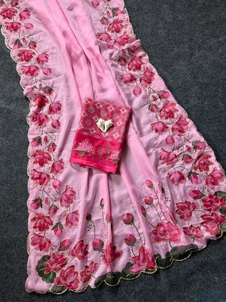 Irresistible Pink Soft Tabi Kamal Print Saree with Handwork and Patola Blouse Printed Cotton Sarees Wholesale