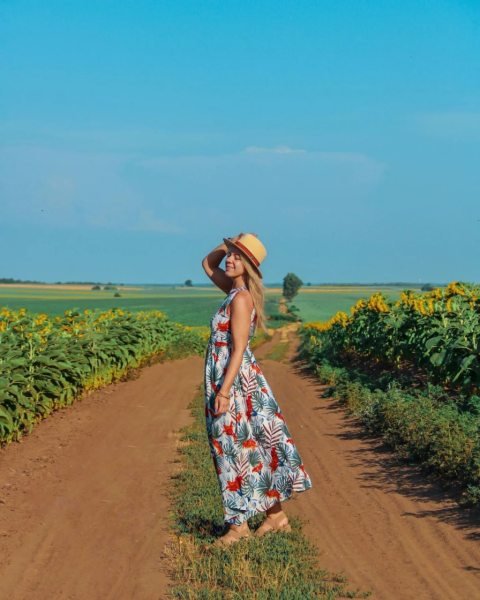 Ivory Green Boutique Collection Halter Neck Dress at Wholesale Rate Western Ladies Top Wholesale