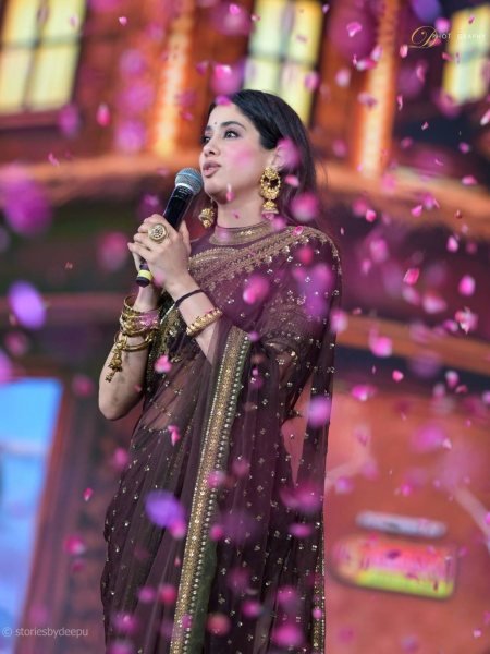 Janhvi Kapoor Wear Soft NC Twill Embroidered Saree for Special Occasions Sarees 