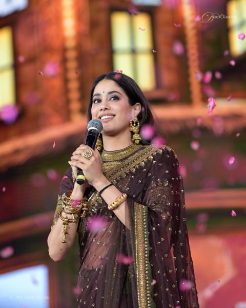 Janhvi Kapoor Wear Soft NC Twill Embroidered Saree for Special Occasions Bollywood Fancy Sarees Wholesale