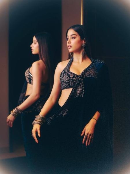 Janvi Kapoor Celebrity-Inspired Velvet Saree with Embroidery Border and Unstitched Blouse Bollywood Fancy Sarees Wholesale