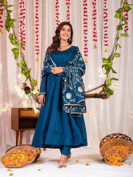 Kali Anarkakali gown  Full Sleeves  padded side zippar  Dupatta  work Ready To Wear Collection