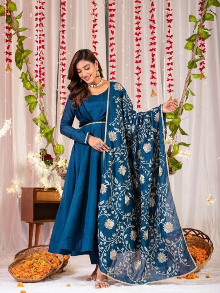 Kali Anarkakali gown  Full Sleeves  padded side zippar  Dupatta  work Ready To Wear Collection