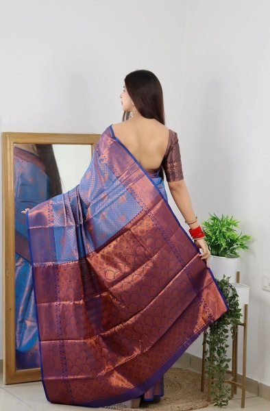 Kanjivaram Soft Silk Heavy Zari Wth Butta Work Saree Silk Sarees Wholesale