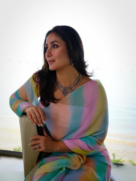 Kareena Kapoor Wear Multi Color Chiffon Digital Print Saree For Event Bollywood Fancy Sarees Wholesale