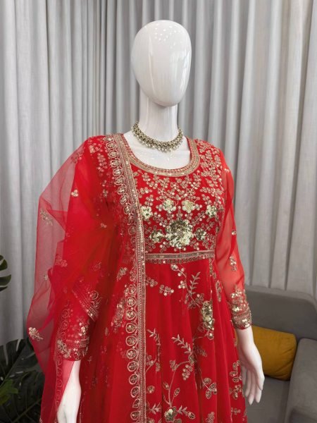 Karisma Kapoor Wearing a Anarkali Kurta Pant Dupatta Set Anarakali Gown Wholesale