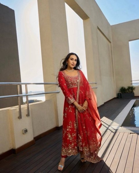 Karisma Kapoor Wearing a Anarkali Kurta Pant Dupatta Set Anarakali Gown Wholesale