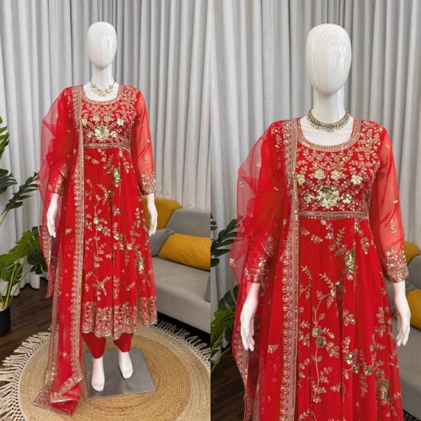 Karisma Kapoor Wearing a Anarkali Kurta Pant Dupatta Set Anarakali Gown Wholesale