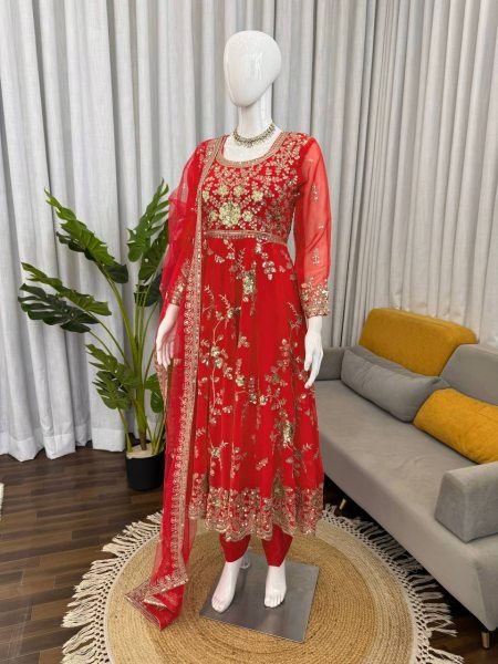 Karisma Kapoor Wearing a Anarkali Kurta Pant Dupatta Set Anarakali Gown Wholesale