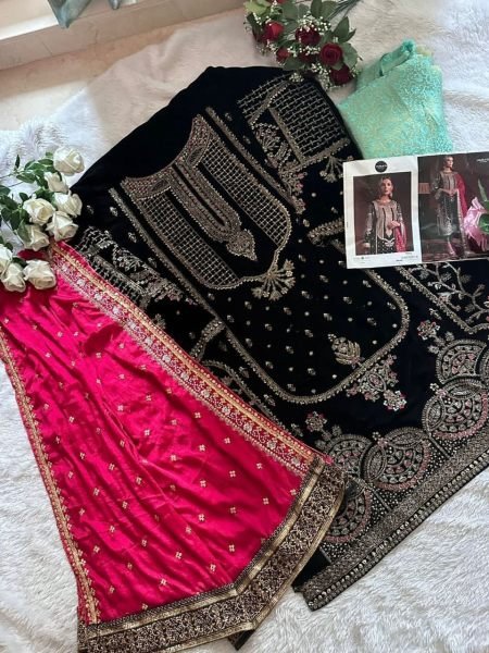 Latest Velvet Salwar Suit Material Embroidered Work with Pakistani Three Set Suit Pakistani Suits Wholesale