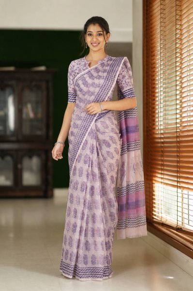 Lavender Designer Cotton Kota Check Digital Print Saree with Rich Pallu at Festival Wear Printed Cotton Sarees Wholesale