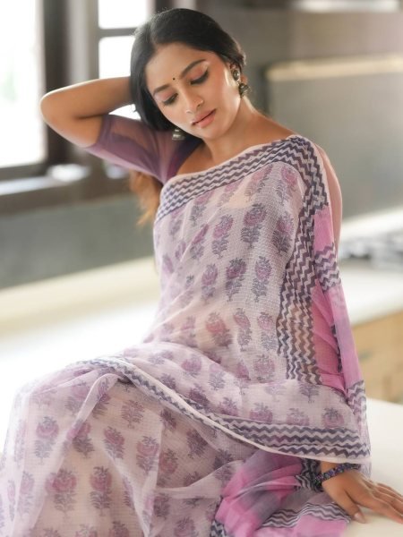 Lavender Designer Cotton Kota Check Digital Print Saree with Rich Pallu at Festival Wear Printed Cotton Sarees Wholesale