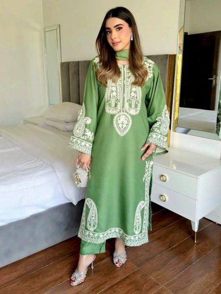 Lavish Green Elegant Nylon Organza Silk Suit for Festive Wear Ready To Wear Collection