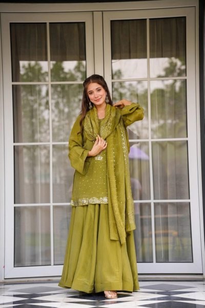 Lavish Mahendi Green Chinnon Kurti Plazzo Dupatta Set with Foil Print at Wholesale Rate 3 Piece Kurti Set