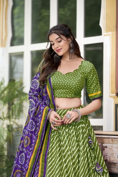 Leheriya Print Lehenga Choli With Patola Print Border . Navratri Lehnega Choli