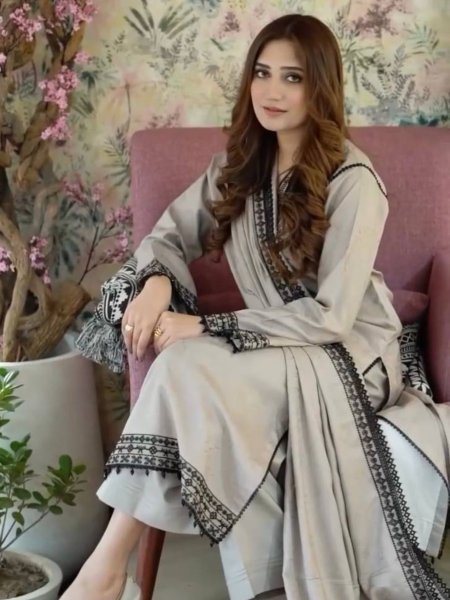 Light Grey Embroidered Faux Georgette Salwar Suit for Casual Collection 
