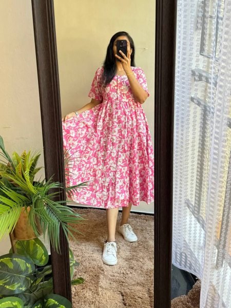 Light   Lovely Pink Cotton Kurtis for Summer 2025 Cotton Kurtis Wholesale