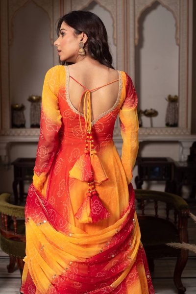 Light Weight Yellow Georgette Anarkali with Lace Dupatta for a Office Wear at Wholesale Rate Georgette Kurti 