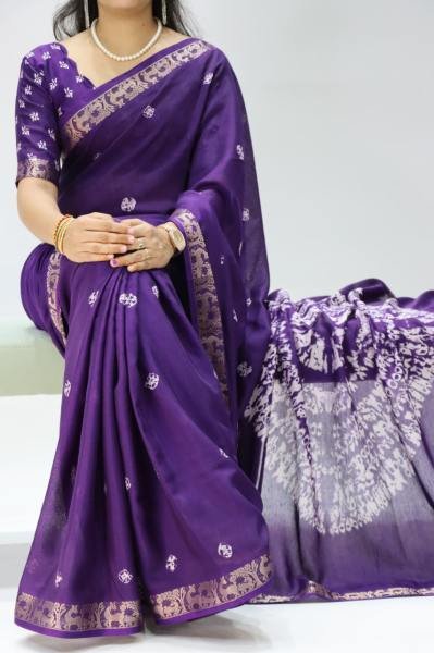 Lightweight Mull Jacquard Silk Saree with Running Blouse And Jacquard Weaving Border At Best Rates South Indian Saree 