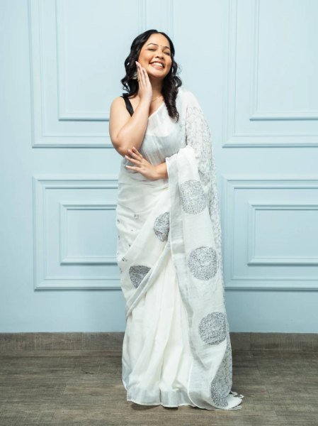 Lightweight White Black Linen Cotton Saree with Silver Patta Weaving and Matching Blouse Printed Cotton Sarees Wholesale