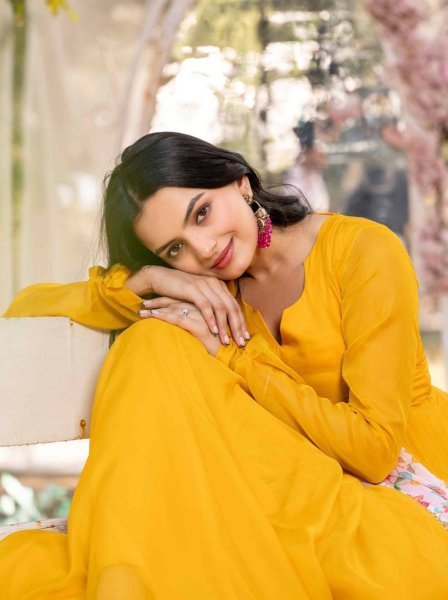 Lightweight Yellow Flared Gown with Printed Dupatta at Wholesale Rate Anarkali Kurtis 