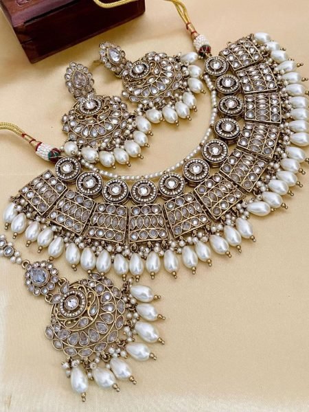 Pakistani Bridal Jewelry Set with Reverse AD &  Pearls Heavy Wedding Look 