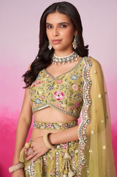 Luxurious Banarasi Bridal Lehenga for Festive   Wedding Wear Designer Lehenga manufacturer   Supplier from Surat Bridal Lehenga Choli