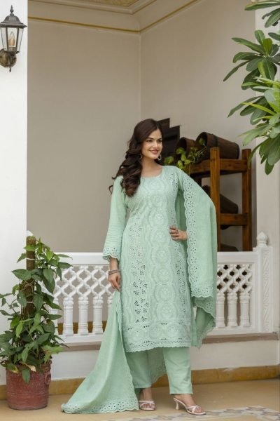 Luxurious Green Stylish Chikankari Work Kurti Pant Set for Daily and Office Wear Cotton Kurtis Wholesale