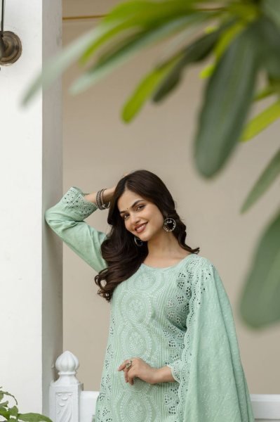 Luxurious Green Stylish Chikankari Work Kurti Pant Set for Daily and Office Wear Cotton Kurtis Wholesale