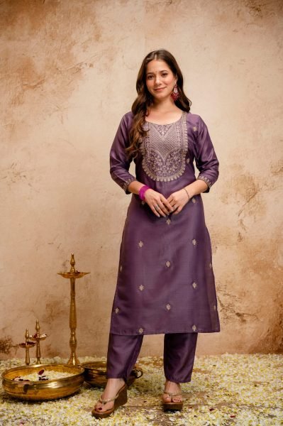 Luxurious Onion Chanderi Viscose Kurti Pant Dupatta Set with Zari Work Embroidery Kurtis 