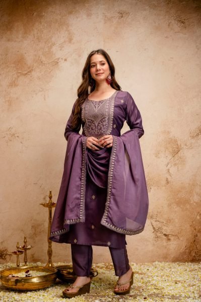 Luxurious Onion Chanderi Viscose Kurti Pant Dupatta Set with Zari Work Embroidery Kurtis 