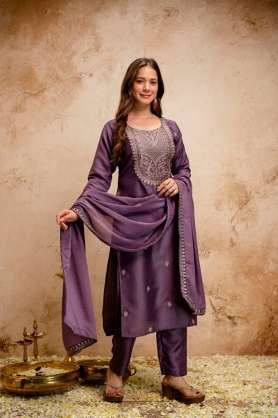 Luxurious Onion Chanderi Viscose Kurti Pant Dupatta Set with Zari Work Embroidery Kurtis 