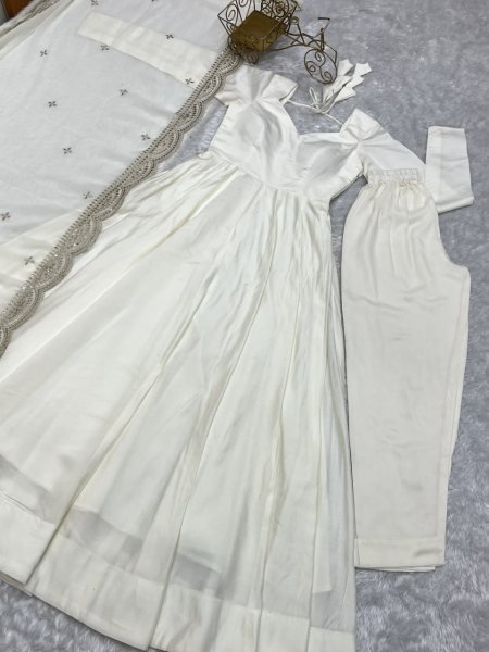 Luxurious Pure Romansilk Chanderi Anarkali Gown Set with Dupatta 3 Piece Kurti Set