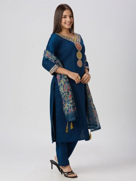  luxurious  Vatican Silk Embroidered Kurti Pant Dupatta Set at Wholesale Rates 3 Piece Kurti Set