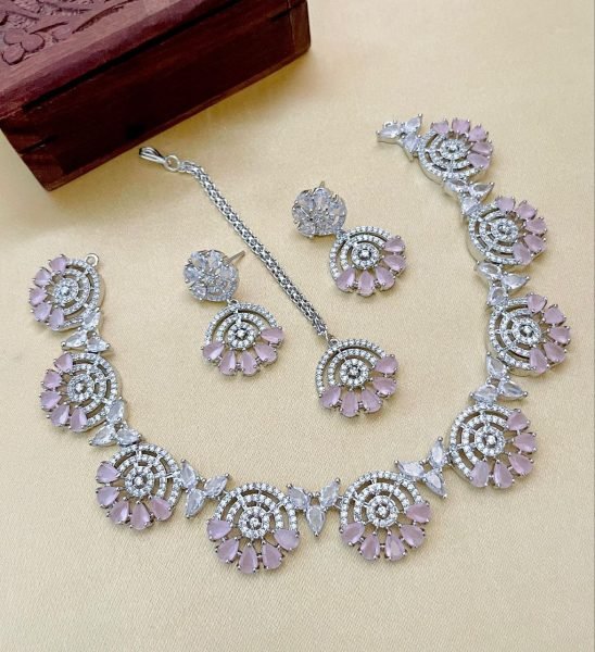 Luxury American Diamond Choker Necklace Set Bridal AD Jewelry for Weddings   Parties Fashion Accessories Wholesale