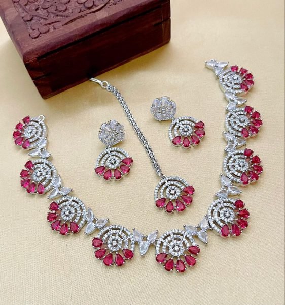 Luxury American Diamond Choker Necklace Set Bridal AD Jewelry for Weddings   Parties Fashion Accessories Wholesale