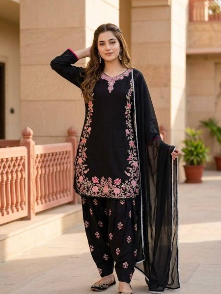Luxury Black Heavy Roman Silk Embroidered Three Piece Suit Collection with Four Side Lace Border Dupatta Ready To Wear Suit