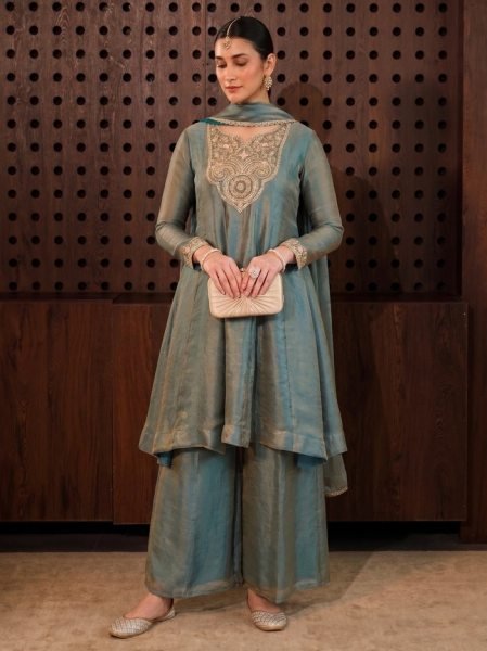 Luxury Fandy Silk Embroidered Kurti Pant Set with Dupatta For Wedding And Party Wear Embroidery Kurtis 