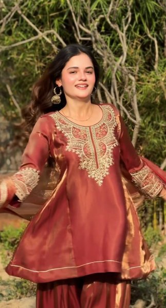 Luxury Fandy Silk Suit Set for Wedding   Festive Wear Ready To Wear Collection
