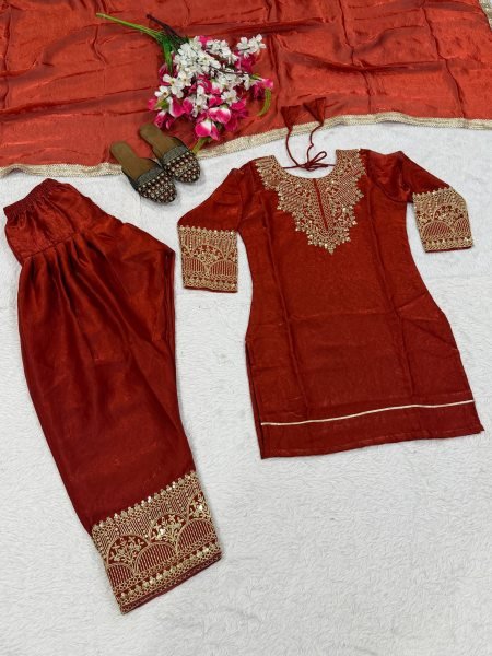 Luxury Fandy Silk Suit Set for Wedding   Festive Wear Ready To Wear Collection