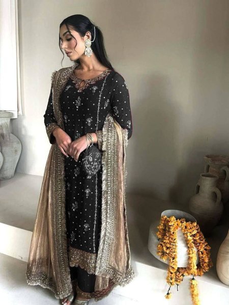 Luxury Fox Georgette Suit Set with Moti Embroidery Net Dupatta Ready to Wear Party Look Womens Clothing Wholesale Collection Kurtis