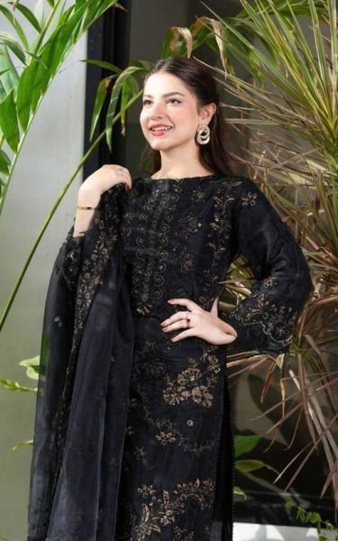 Luxury Georgette Silk Heavy Multi Embroidery three piece kurti set for resellers Georgette Kurti 