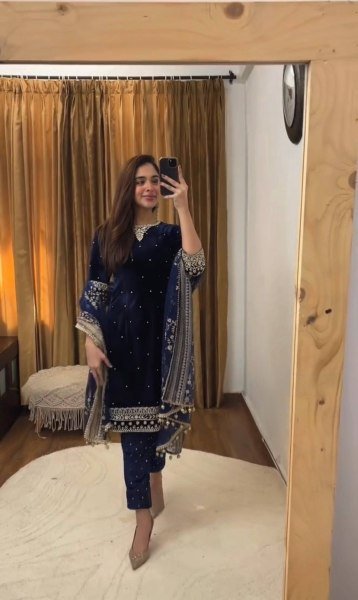 Luxury Velvet Sequins Embroidered Suit Set with Lace Dupatta   Stitched Pant for Reception Look Ready To Wear Collection