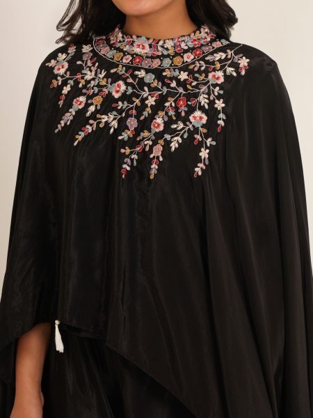 Magnetic Black Indo Western Viscose Crepe Blouse with Full Handwork For Wedding Designer Plazzo Salwar Suits Wholesale