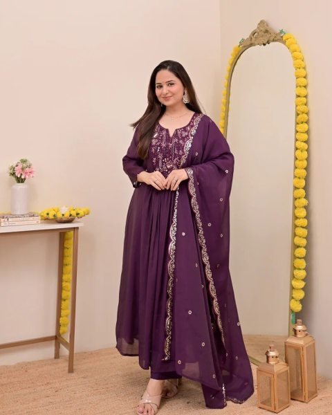 Magnetic Chanderi Silk round Kurti Set with Embroidery work for Wholesaler  Embroidery Kurtis 