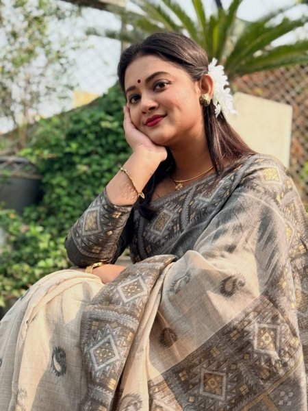 Magnetic Cream Original Plain Linen Digital Print Saree with Coordinated Printed Blouse Piece Printed Cotton Sarees Wholesale