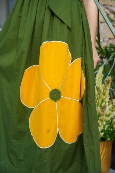 Magnetic Green Designer Rayon Slub Ethnic Kurti with Elegant Embroidered Patch Work Western Ladies Top Wholesale